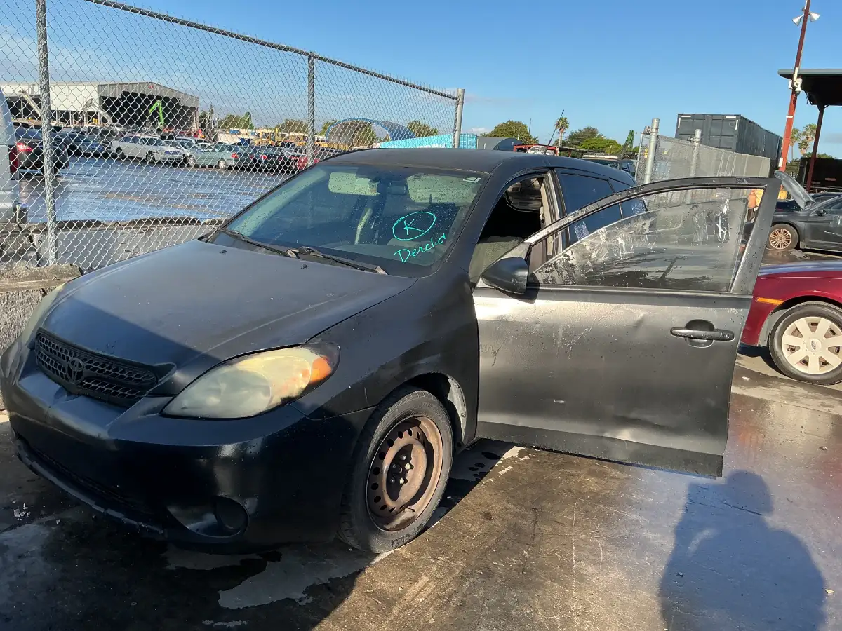 Photo of 2006 Toyota Matrix
