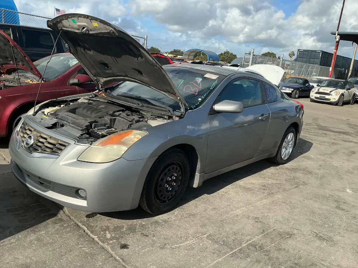 Photo of 2009 Nissan Altima