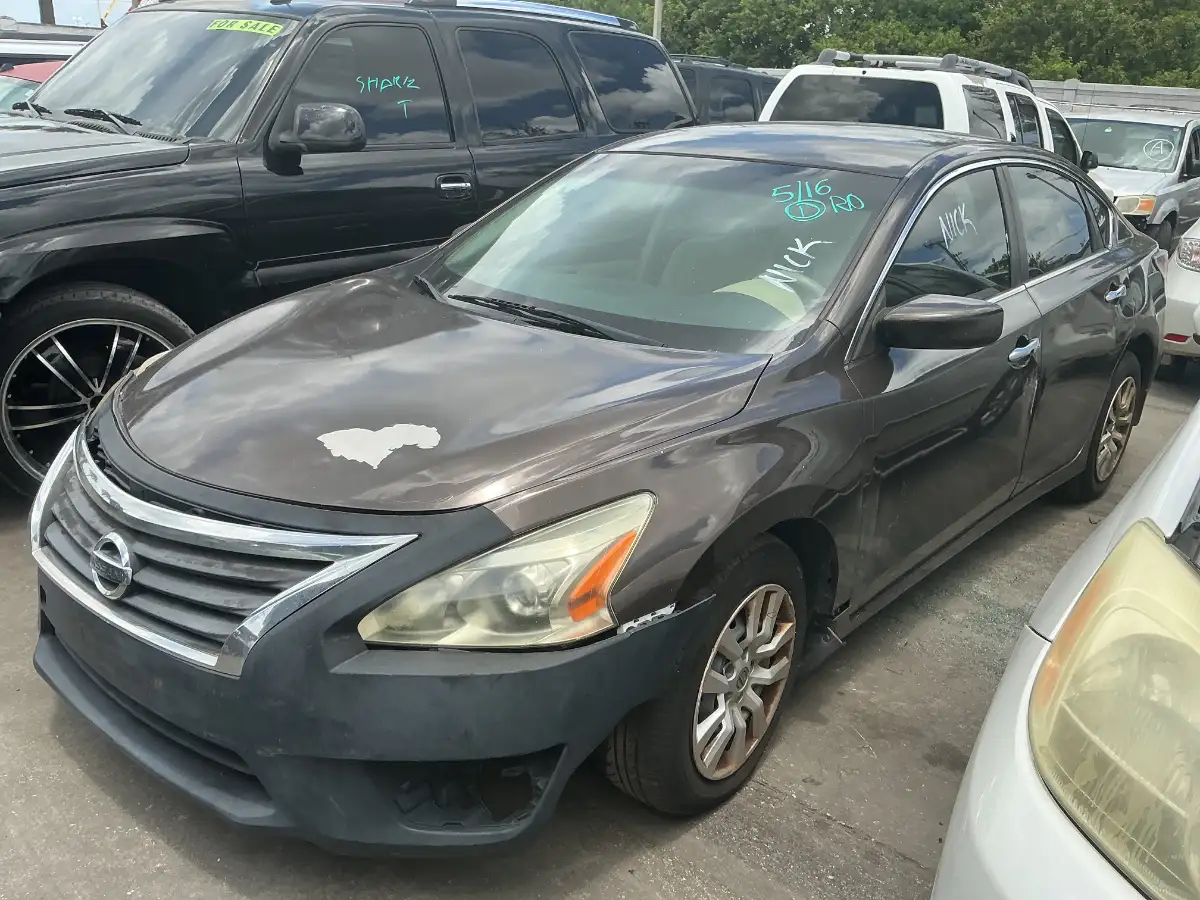Photo of 2014 Nissan Altima