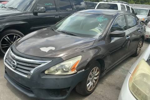 Photo of 2014 Nissan Altima