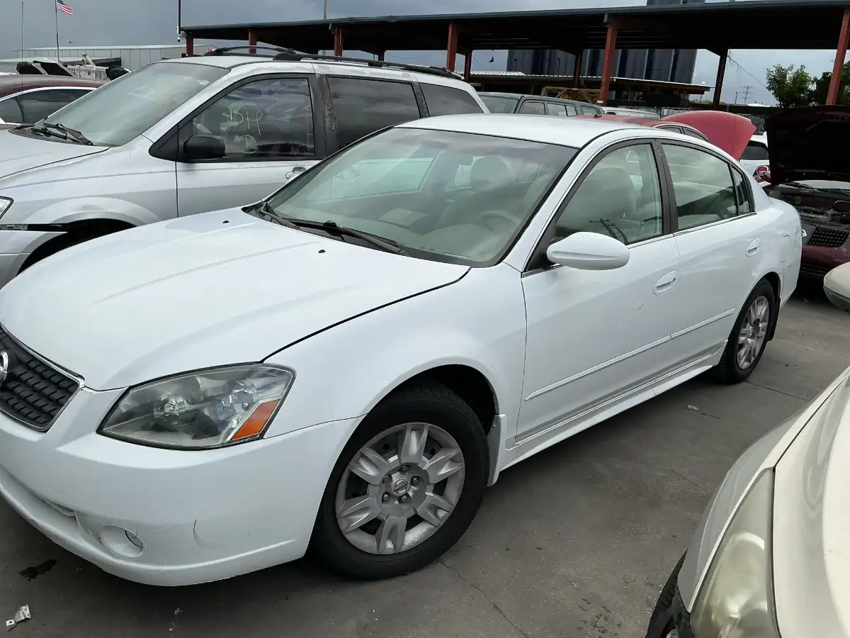 Photo of 2006 Nissan Altima