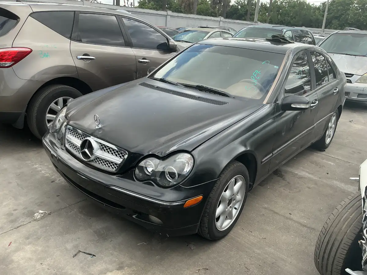 Photo of 2004 Mercedes-Benz C-Class