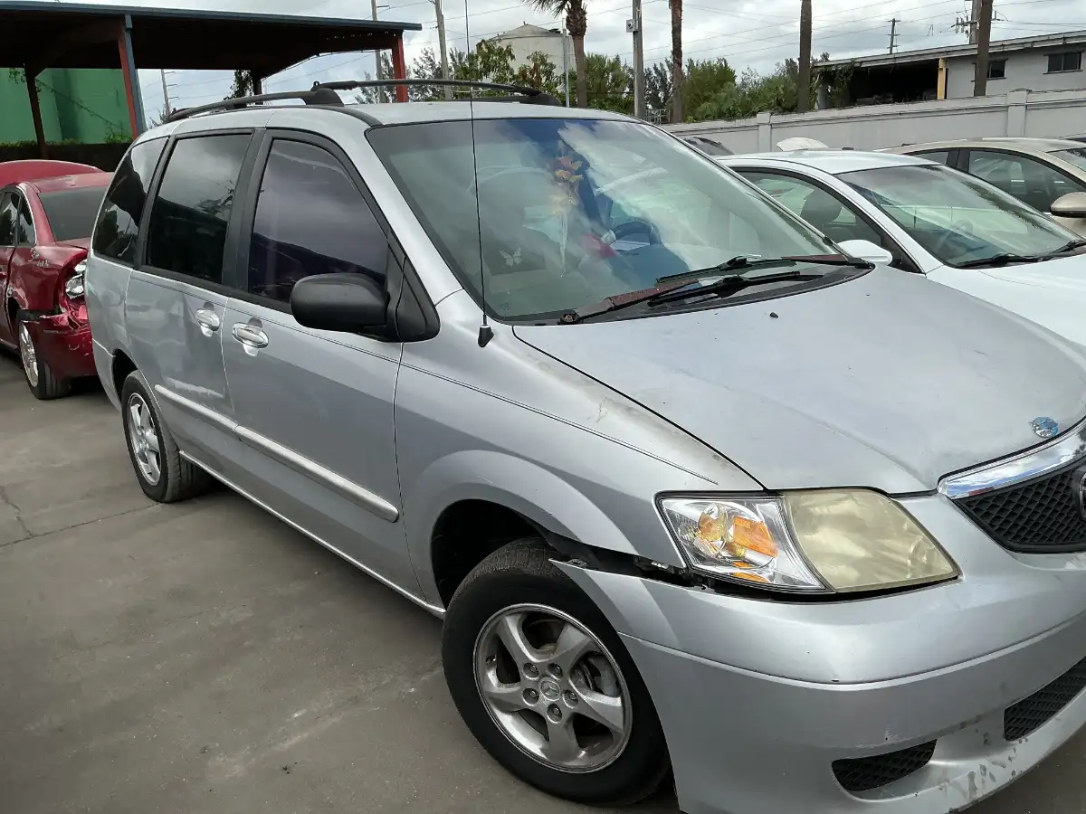 Photo of 2002 Mazda Mpv