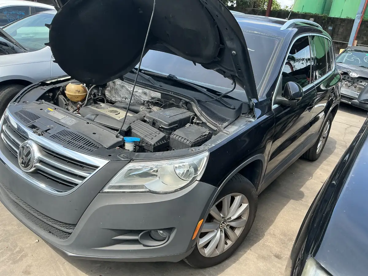 Photo of 2011 Volkswagen Tiguan