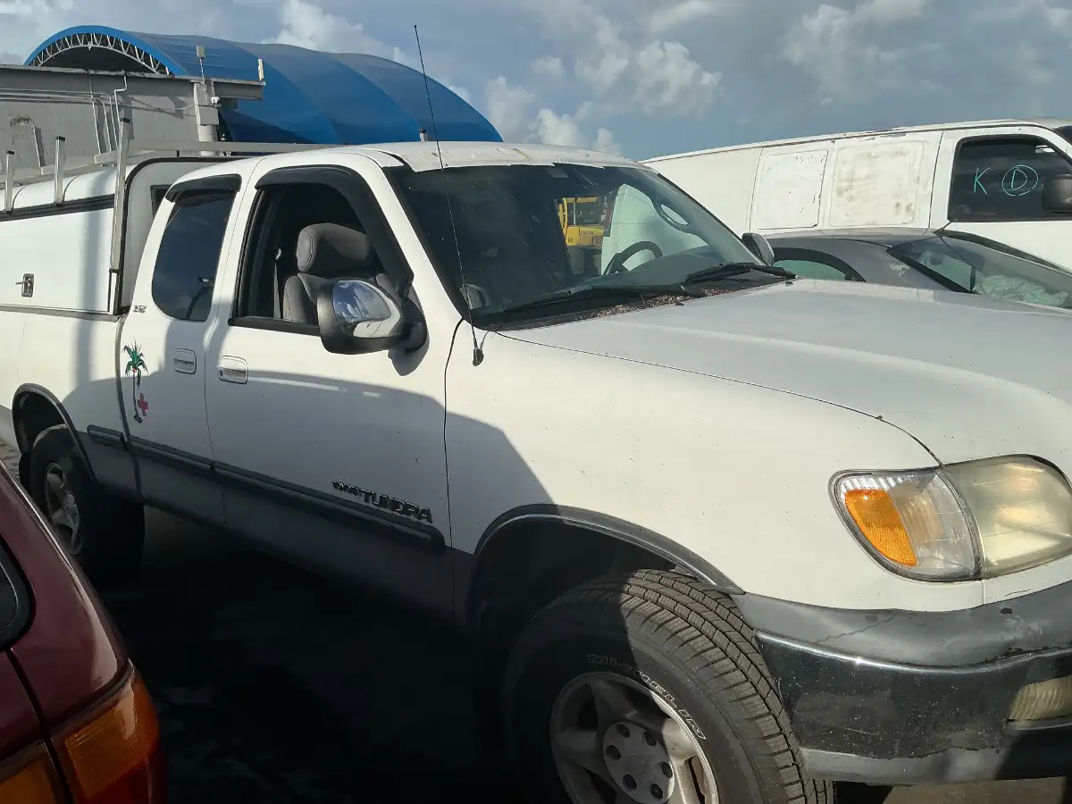 Photo of 2000 Toyota Tundra