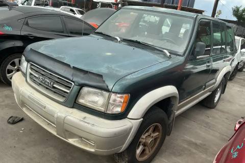 Photo of 1999 Isuzu Trooper