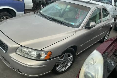 Photo of 2005 Volvo S60