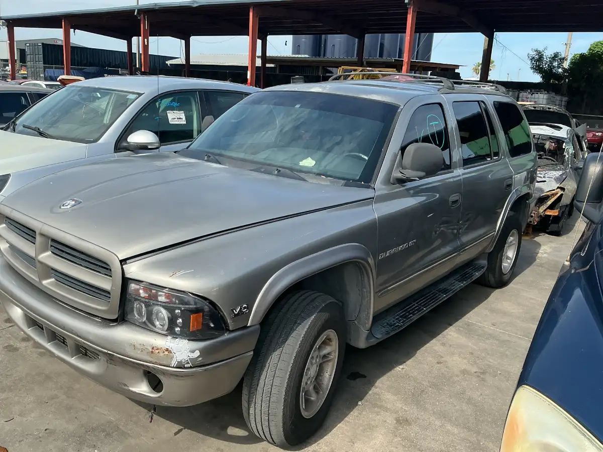 Photo of 2000 Dodge Durango