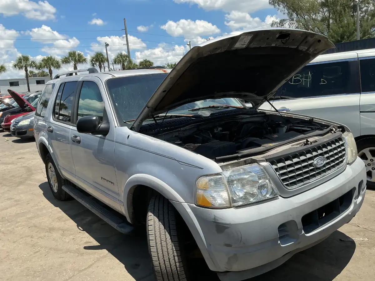 Photo of 2002 Ford Explorer
