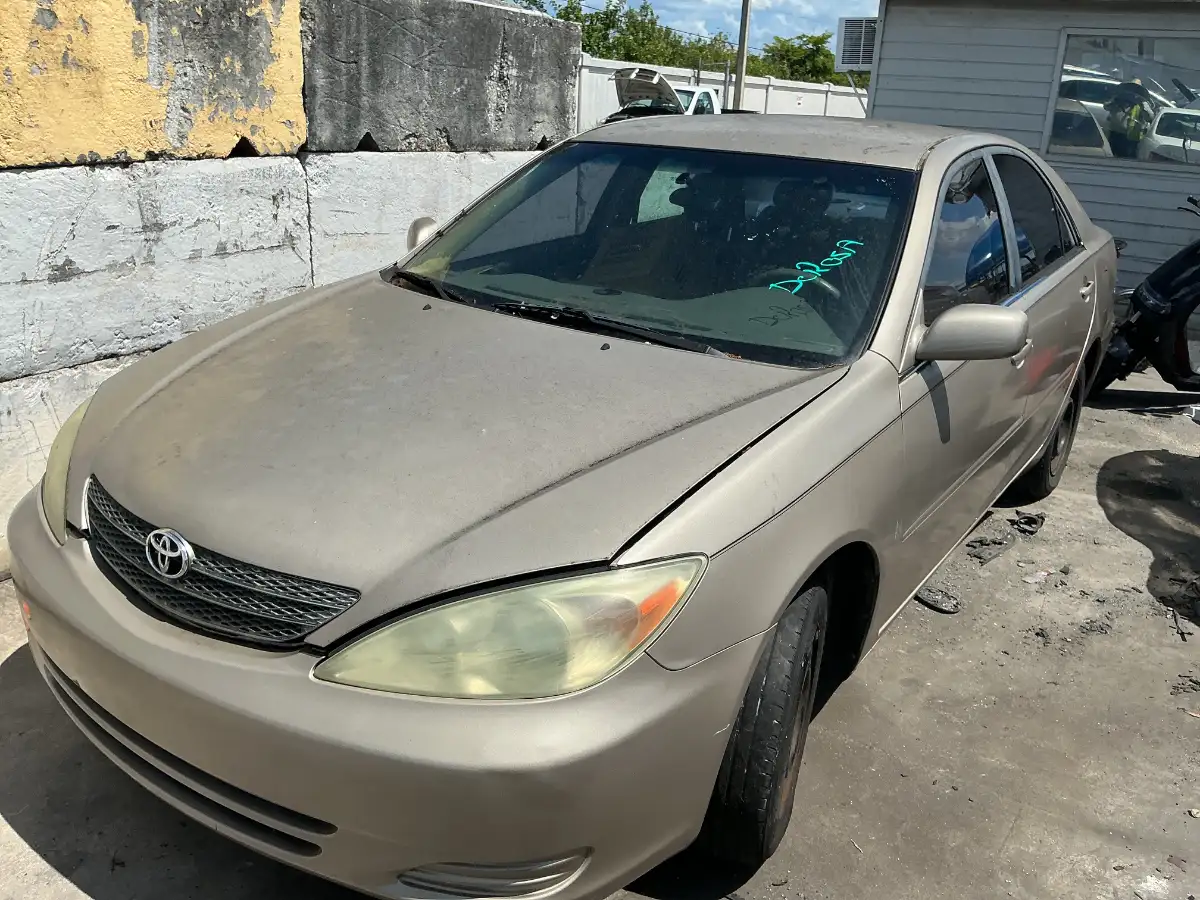 Photo of 2004 Toyota Camry