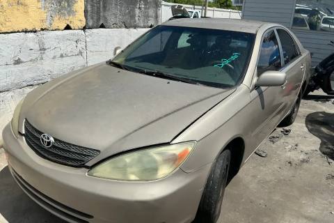 Photo of 2004 Toyota Camry