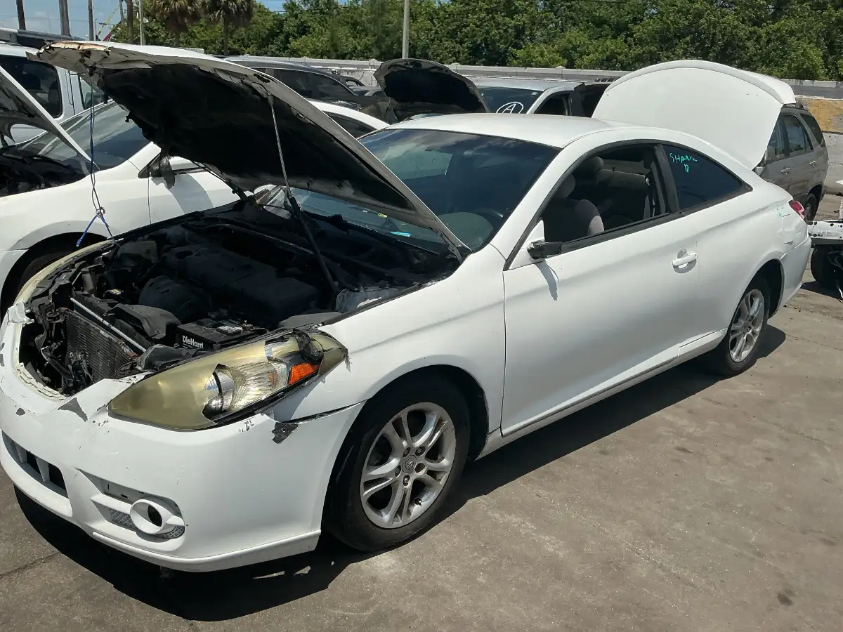 Photo of 2004 Toyota Camry Solara