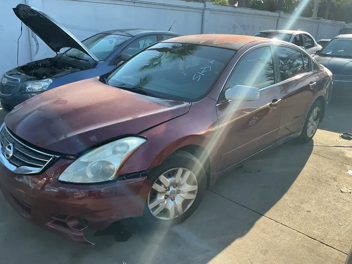 Photo of 2010 Nissan Altima