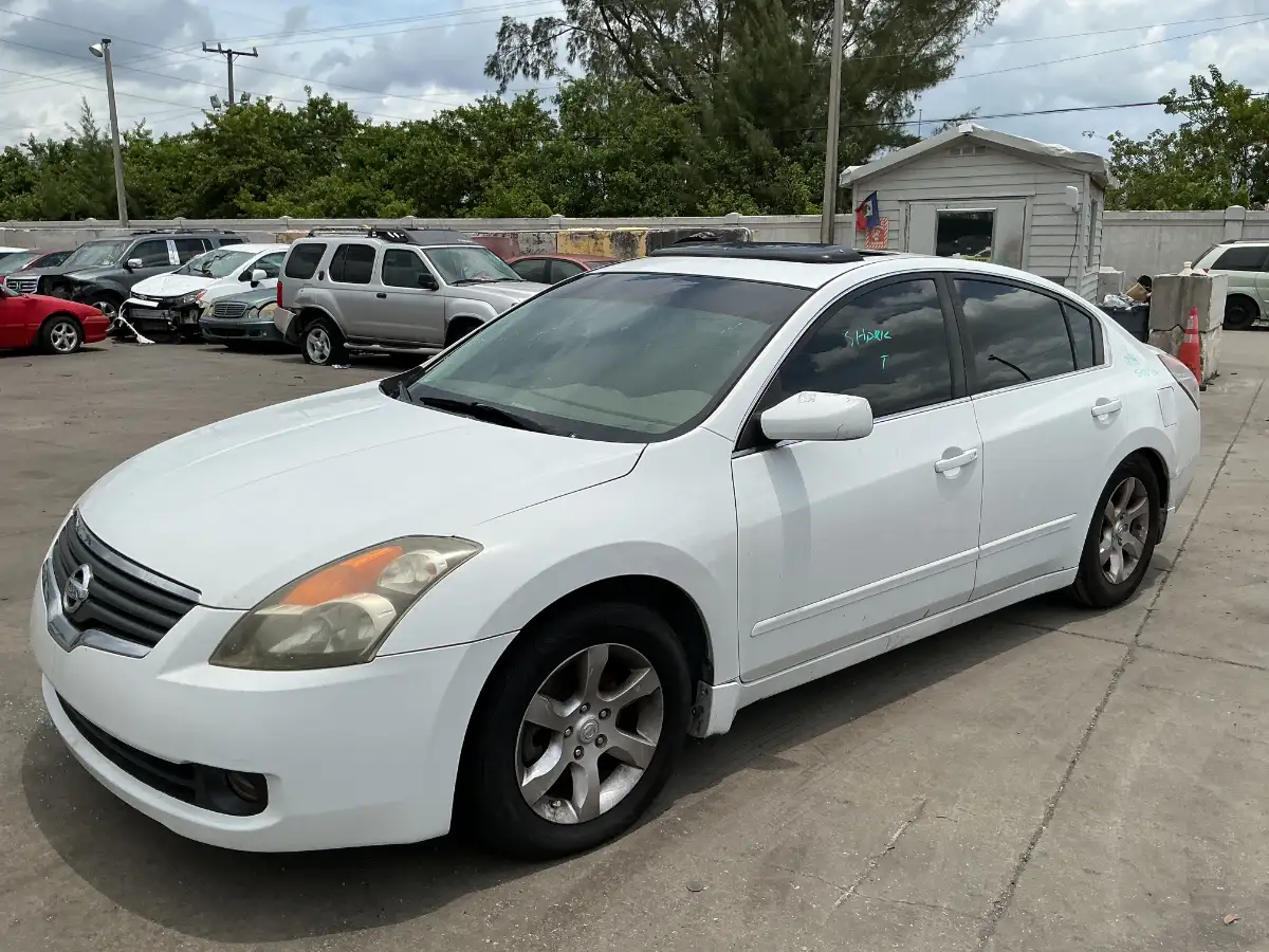 Photo of 2007 Nissan Altima