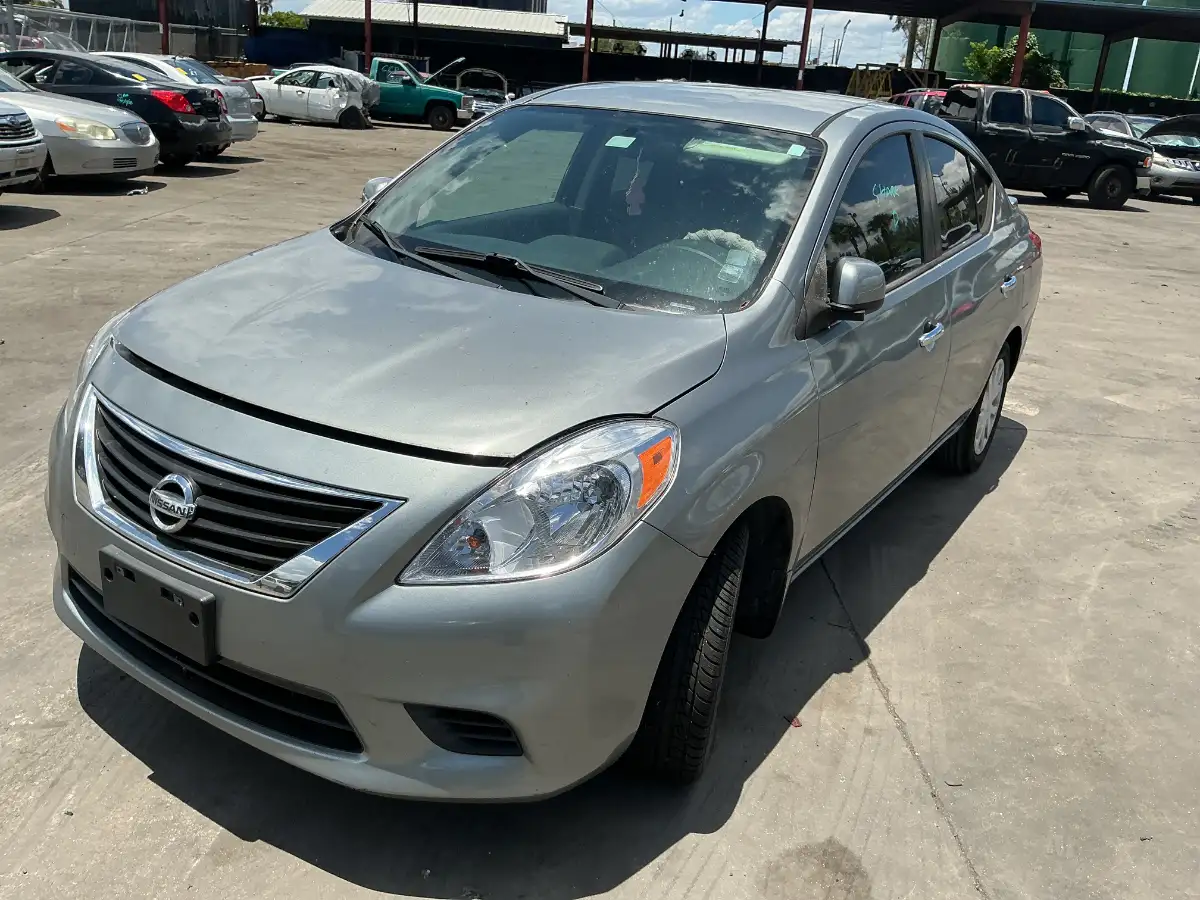 Photo of 2013 Nissan Versa