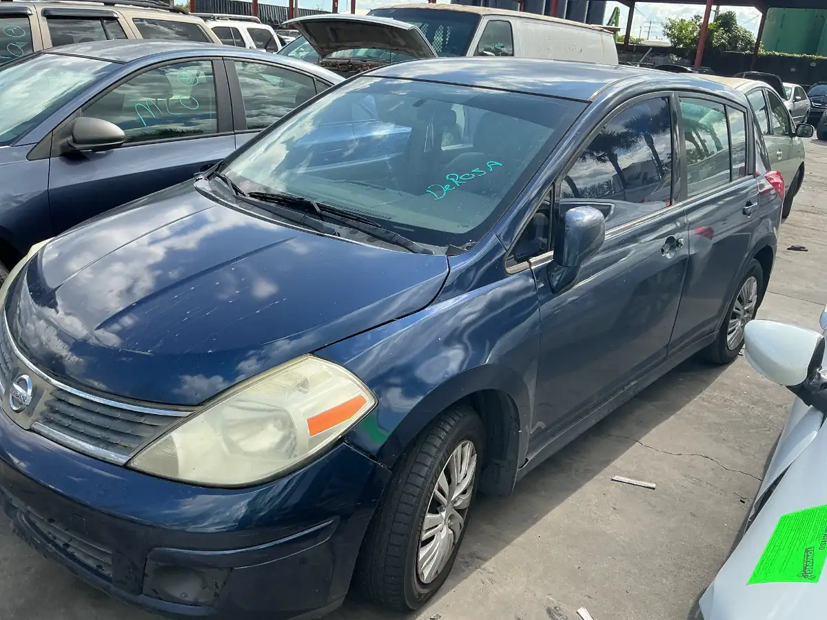 Photo of 2007 Nissan Versa