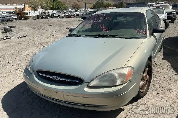 Photo of 2003 Ford Taurus