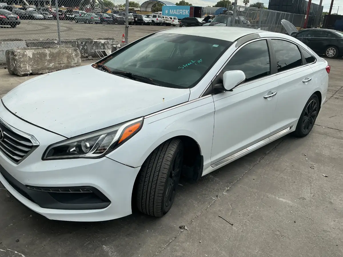 Photo of 2016 Hyundai Sonata