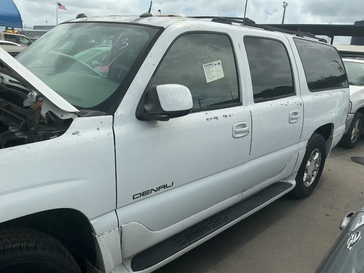 Photo of 2005 Gmc Yukon Xl