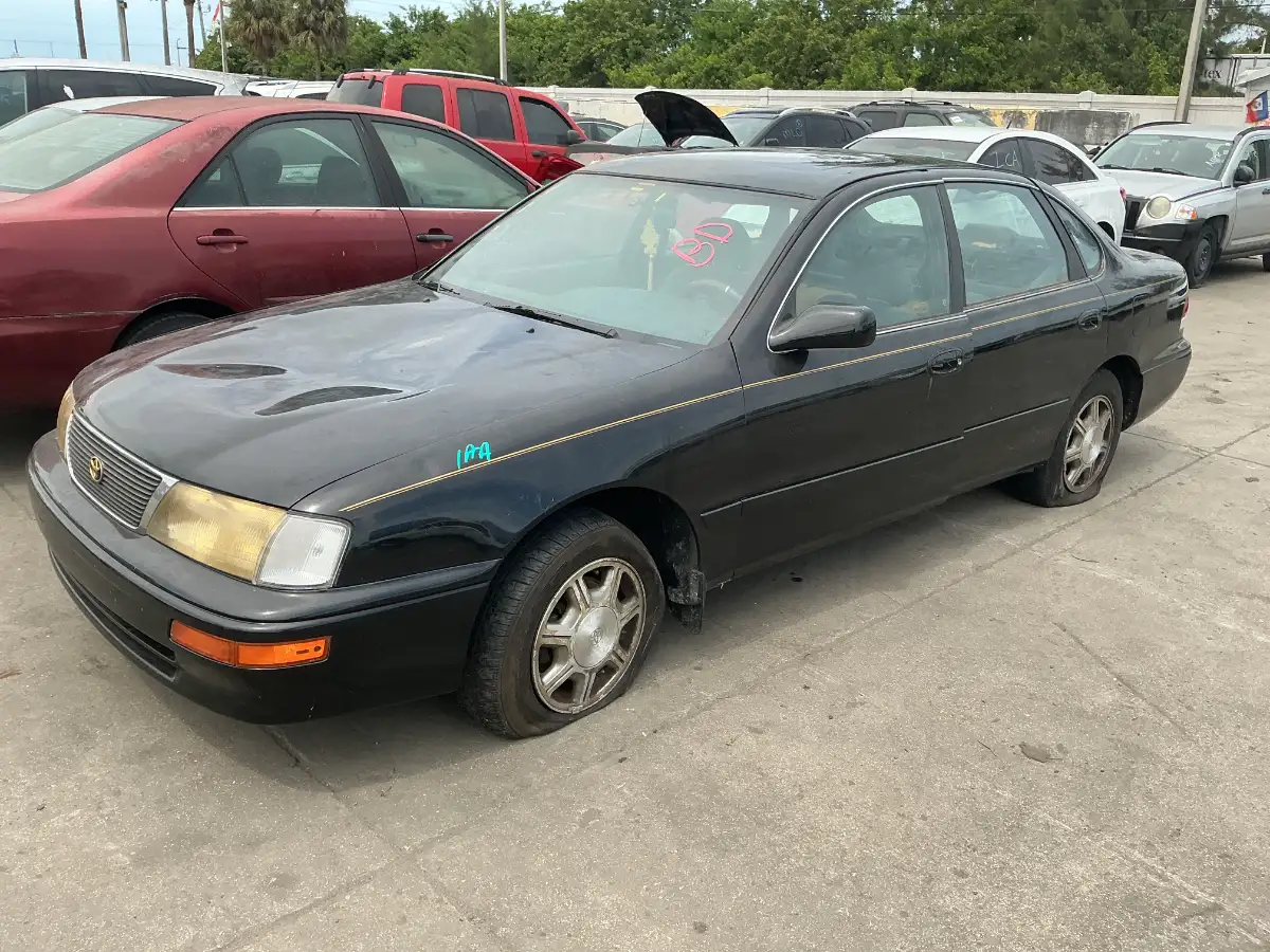 Photo of 1995 Toyota Avalon