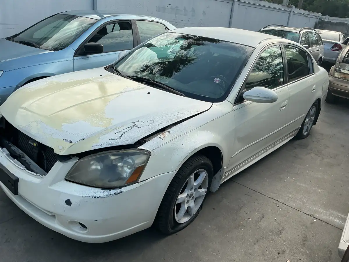 Photo of 2006 Nissan Altima