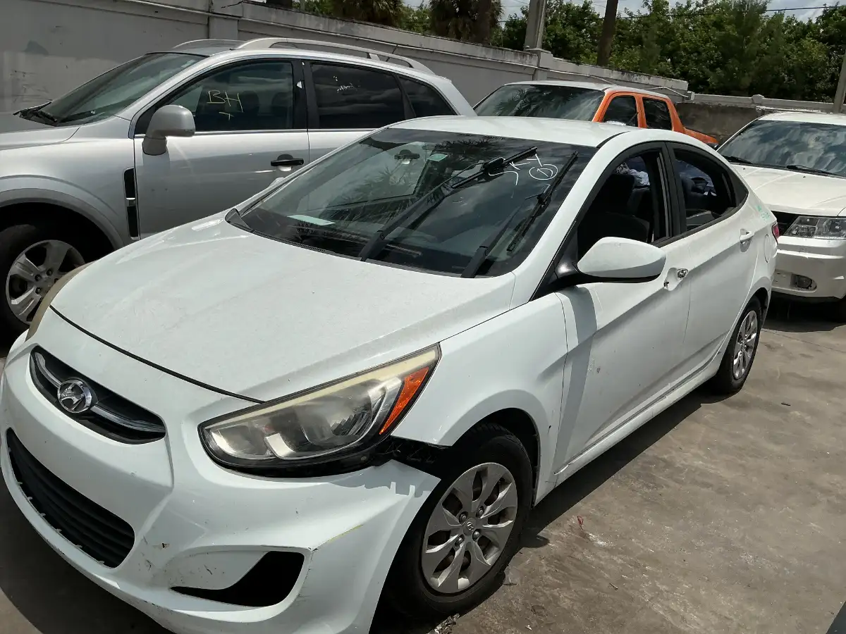 Photo of 2016 Hyundai Accent