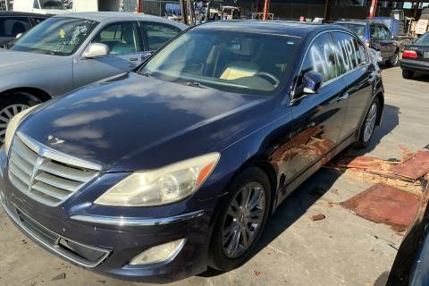 Photo of 2012 Hyundai Genesis