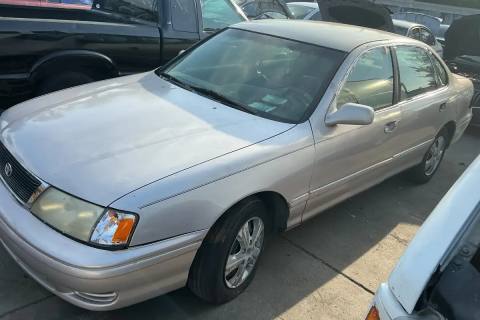 Photo of 1998 Toyota Avalon