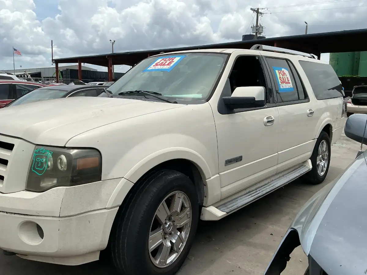 Photo of 2008 Ford Expedition El