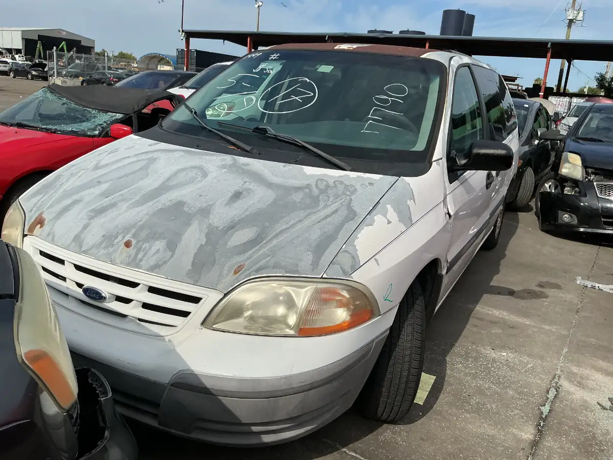 Photo of 1999 Ford Windstar