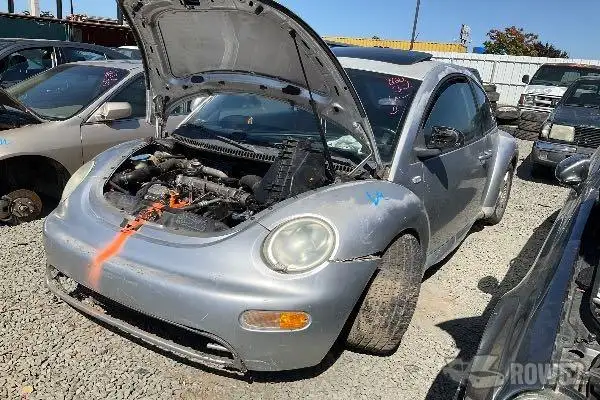 Photo of 1999 Volkswagen New Beetle