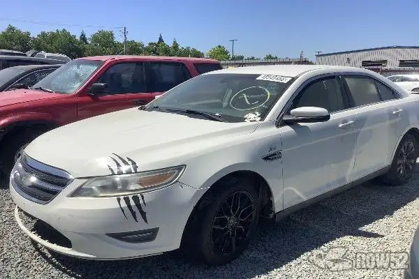 Photo of 2011 Ford Taurus