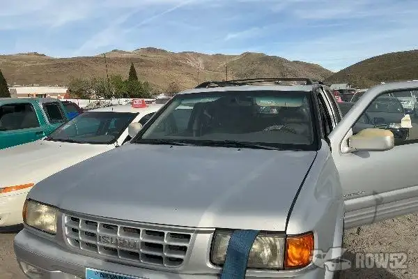 Photo of 1999 Isuzu Rodeo
