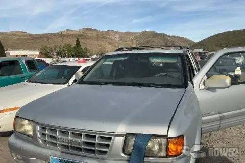 Photo of 1999 Isuzu Rodeo