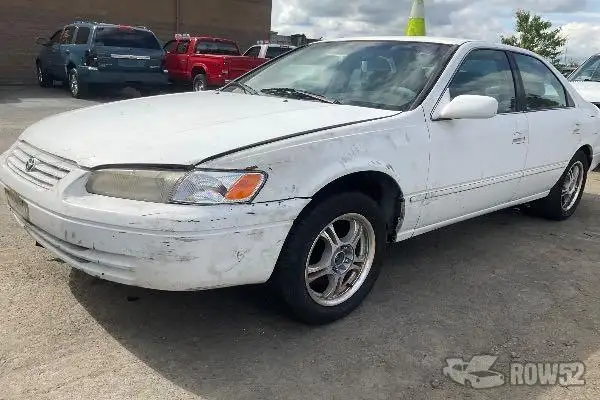 Photo of 1999 Toyota Camry