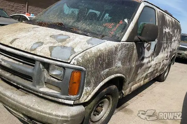 Photo of 2002 Chevrolet Express