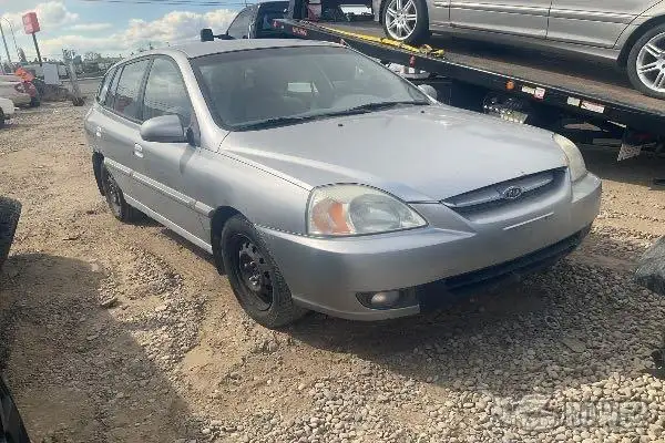 Photo of 2003 Kia Rio Cinco