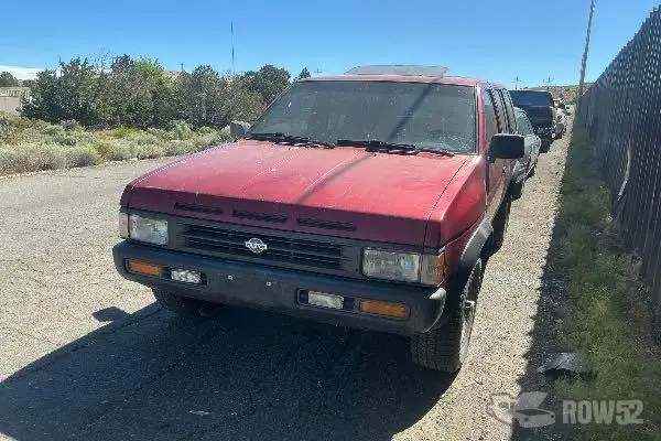 Photo of 1994 Nissan Pathfinder