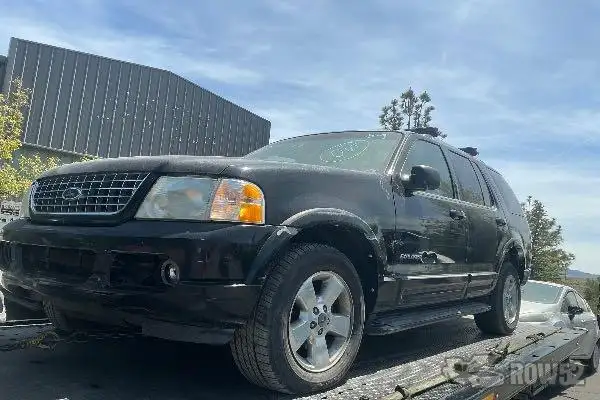 Photo of 2005 Ford Explorer