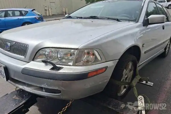 Photo of 2001 Volvo V40