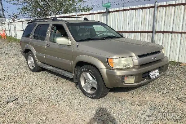 Photo of 2003 Infiniti QX4