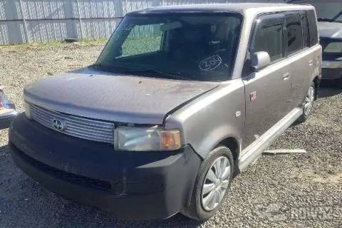 Photo of 2004 Scion xB