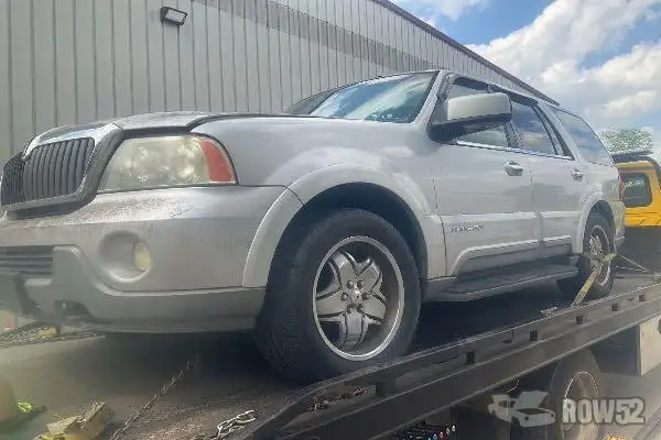 Photo of 2003 Lincoln Navigator