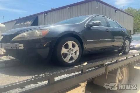 Photo of 2005 Acura RL