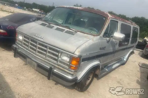 Photo of 1990 Dodge Ram Van