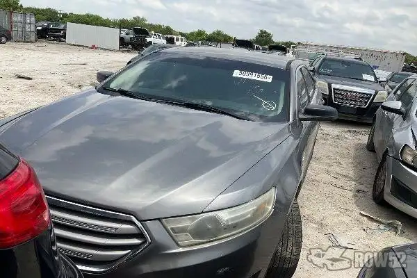 Photo of 2014 Ford Taurus