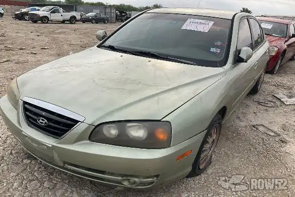 Photo of 2004 Hyundai Elantra