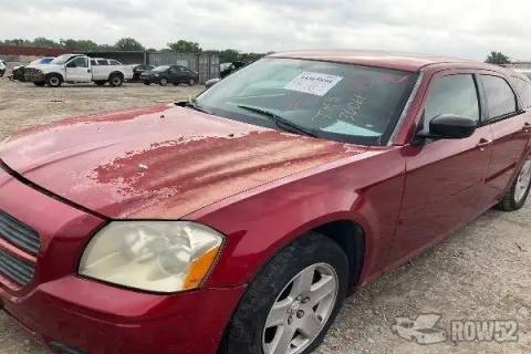 Photo of 2005 Dodge Magnum