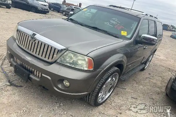Photo of 2003 Lincoln Navigator