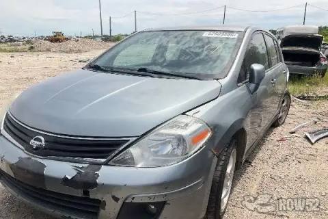 Photo of 2011 Nissan Versa